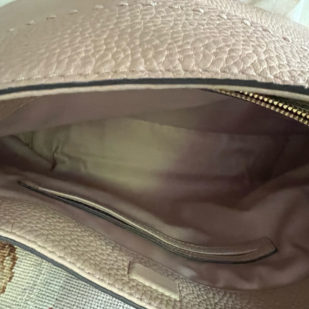 Price dropped!!Beautiful & stylish Tory Burch Tan leather shoulder bag - Picture 9 of 12